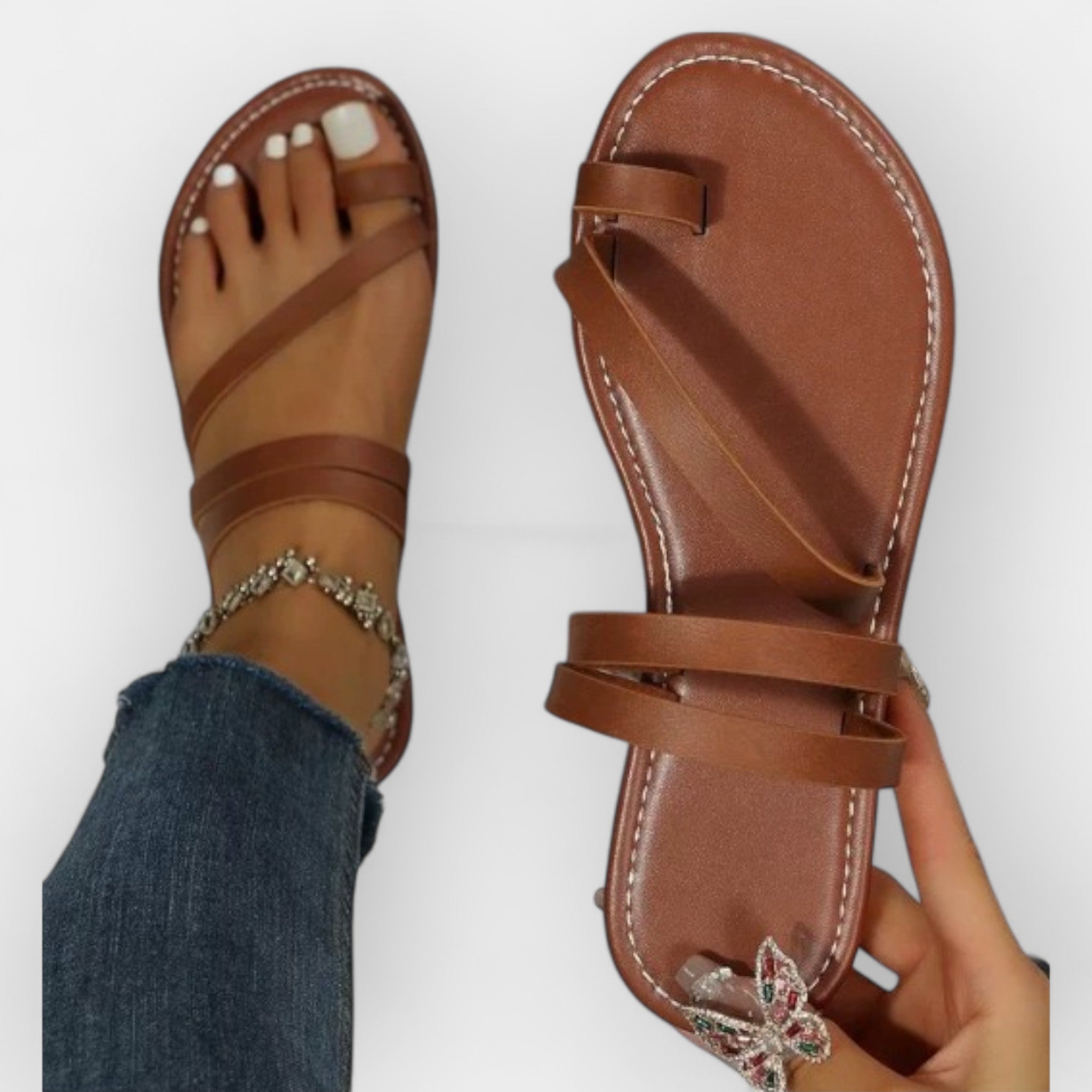 Flat Sandals with Weaving