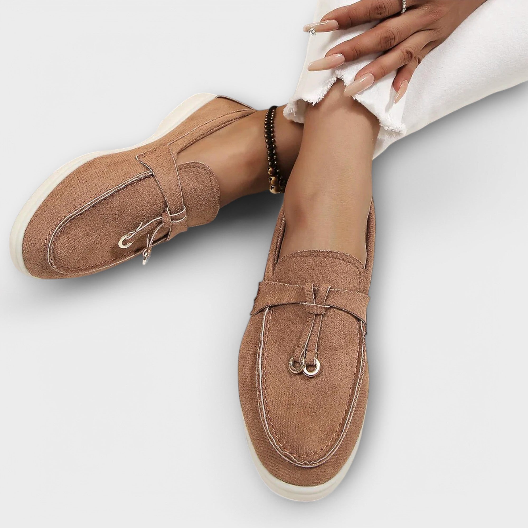 Nefeli - Elegant Moccasin